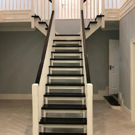 Gable Manor *